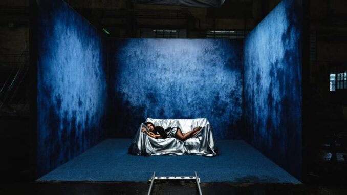 Emma, Juli - Brutta Storia