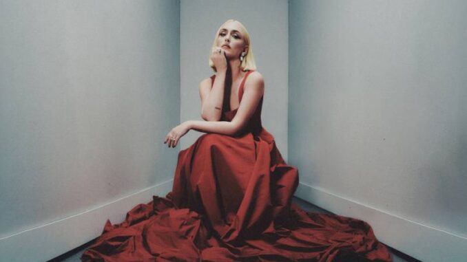 Mara Sattei - sopra di me